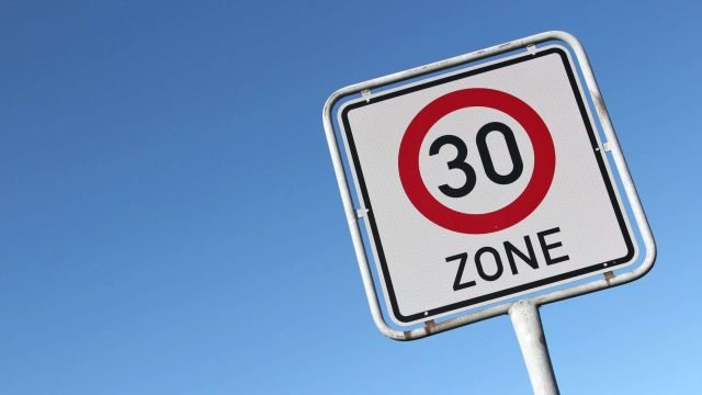 Deurnestraat wordt zone 30